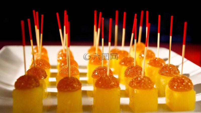餐饮加盟费：揭秘加盟成本构成与影响因素